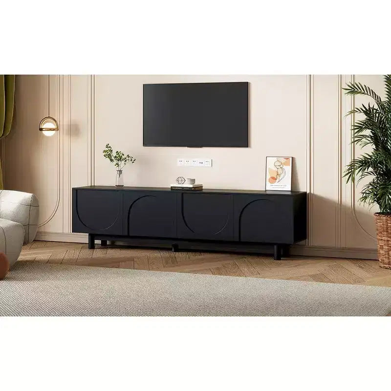 Meuble TV optimisé avec porte arquée pour téléviseurs jusqu'à 78'', meuble de divertissement moderne avec pieds en bois dur, console multimédia.