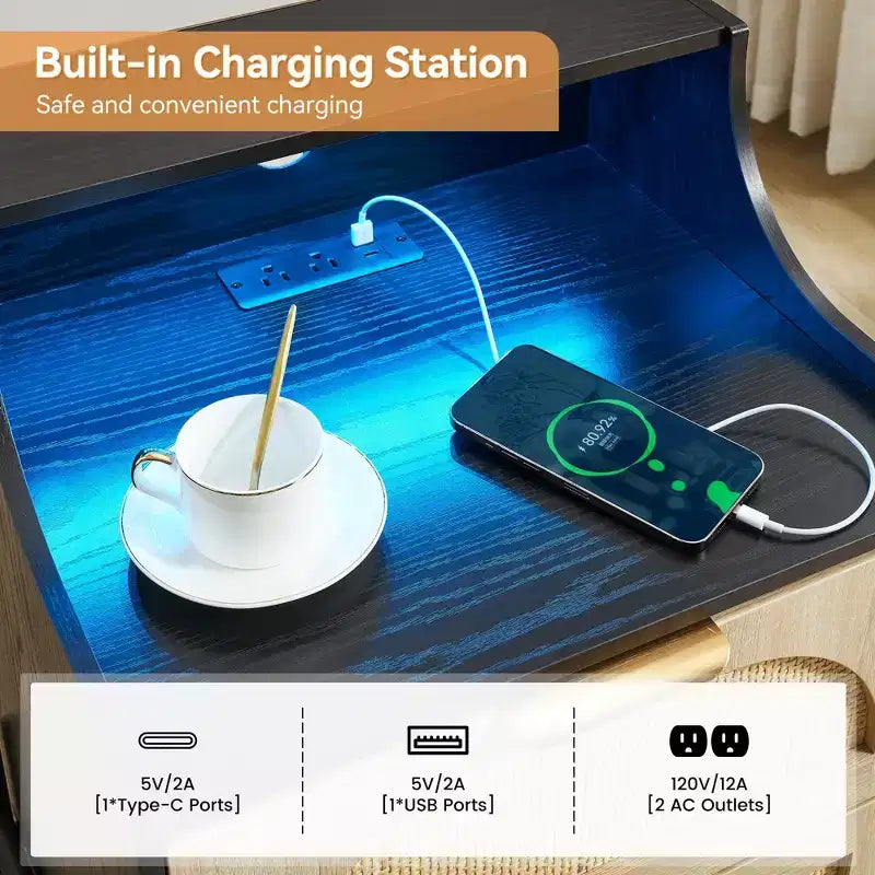 COZONY Lot de 2 tables de chevet en bois de rotin avec station de charge et lumières LED, ensemble de tables de chevet modernes pour chambre et salon