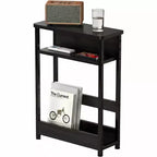 Table d'appoint étroite, table d'appoint fine à 3 niveaux avec étagère de rangement, tables d'appoint minces modernes pour canapé pour petits espaces, table de chevet avec porte-revues peu encombrante