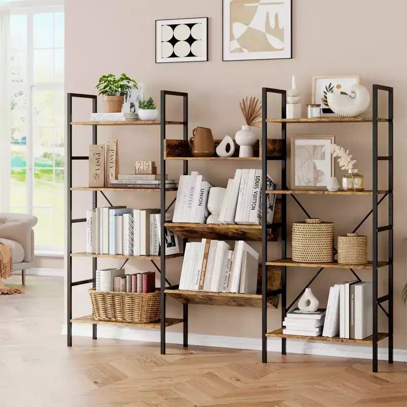 Étagère industrielle à 4 niveaux, conception à triple colonne avec diverses étagères ouvertes, bibliothèque rustique et étagère de rangement sur pied pour le bureau et le salon
