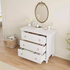 Commode bohème 3 tiroirs avec pieds incurvés et accents en rotin - Armoire de rangement autonome pour chambre à coucher, salon, entrée ou balcon