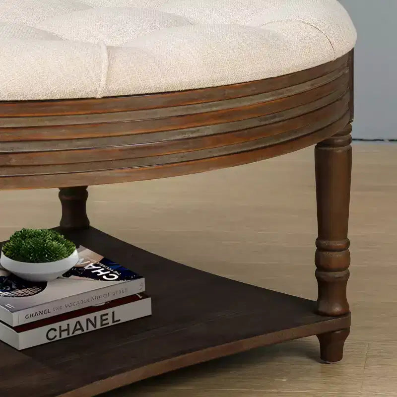 Table basse pouf capitonnée ronde de 80 cm de diamètre, plateau en lin capitonné avec étagère de rangement en bois, pour salon - Panipeachy