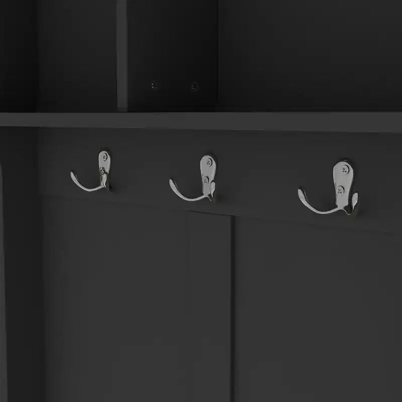Meuble d'entrée moderne Okak avec 6 crochets métalliques et grand espace de rangement, porte-manteau avec casiers à chaussures et banc, patère pour salon, entrée, noir