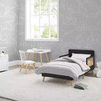 Lit pour tout-petit en bois Logan de Delta Children