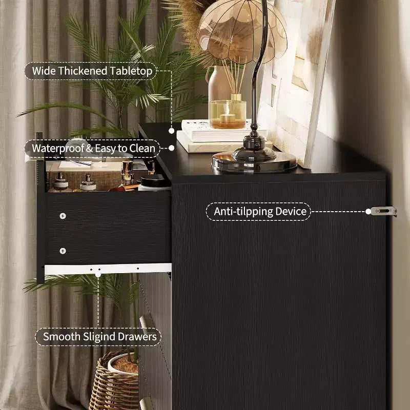 Commode cannelée pour chambre à coucher avec 5 tiroirs, commode de chambre moderne de 81 cm de large en bois avec poignée en métal, organisateur de rangement pour vêtements, meuble TV