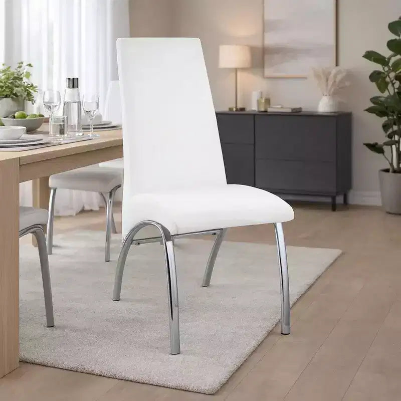 Chaise d'appoint Royal Hampton en métal tapissée de polyuréthane, lot de deux, blanc et argent