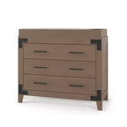 Commode 3 tiroirs Child Craft Lucas pour chambre de bébé ou d'enfant, grand espace de rangement, kit anti-basculement inclus pour éviter le renversement, finition non toxique et sans danger pour bébé