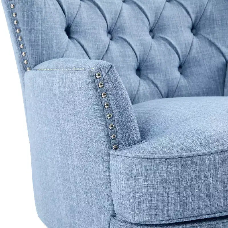 Fauteuil de relaxation touffeté Polibi avec dossier incurvé et clous décoratifs