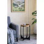 Table d'appoint marron avec piètement géométrique noir 15x15x22