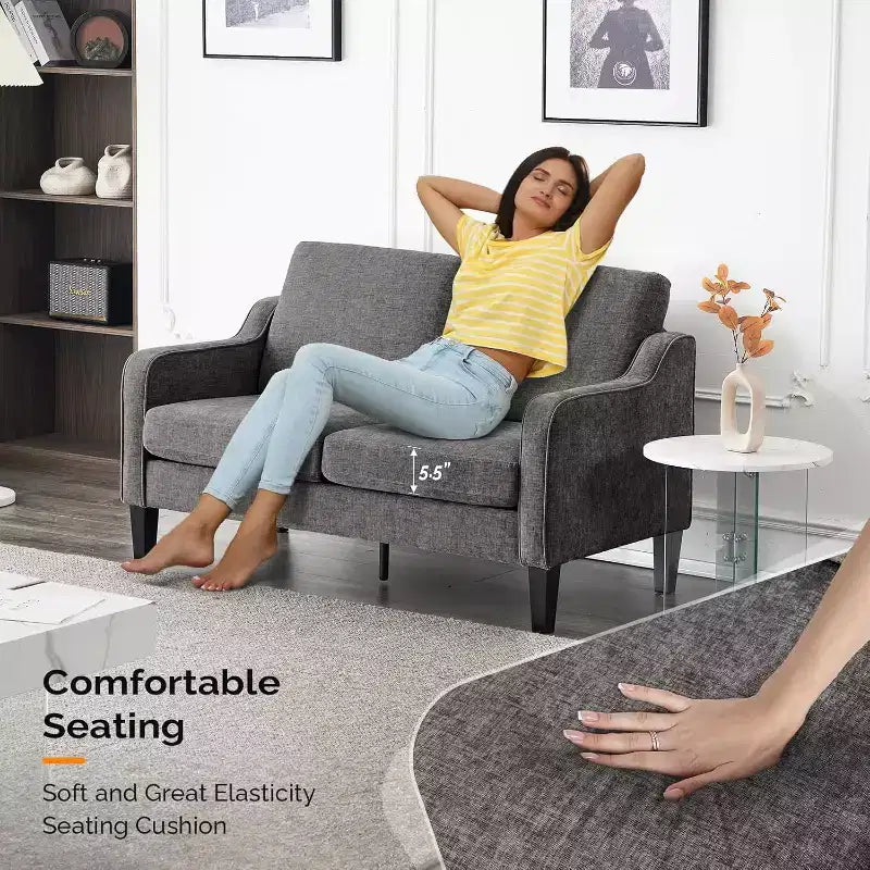 VINGLI Canapé 2 places de 135 cm de large, canapé moderne du milieu du siècle avec pieds solides, canapé 2 places avec accoudoirs incurvés