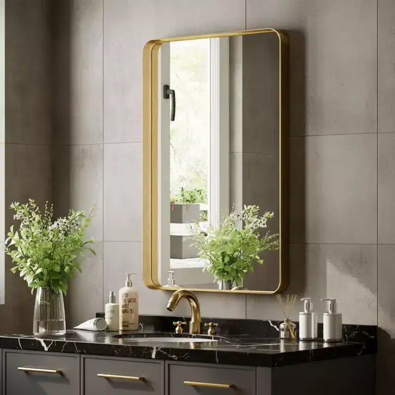 Miroir de salle de bain en aluminium avec cadre profond moderne New England Stories 24 x 36 - Or