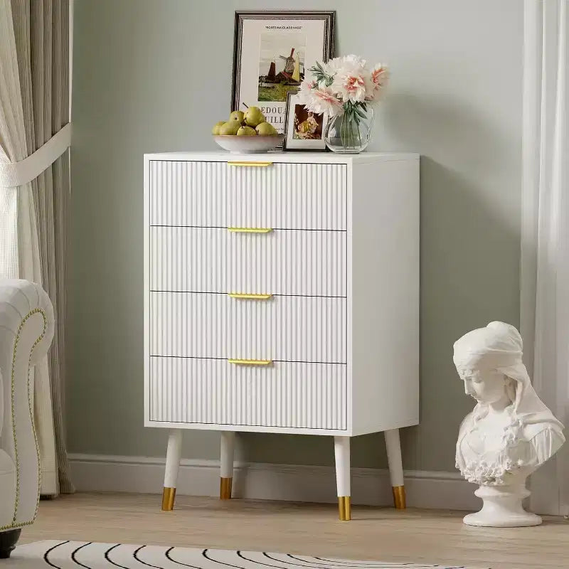 Commode haute à 4 tiroirs, commode en bois cannelé avec poignées dorées, armoire de rangement verticale pour chambre à coucher, salon