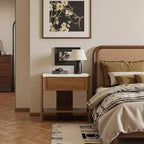 Table de chevet LuxenHome en faux travertin avec tiroir et étagère ouverte, table d'appoint en bois MDF marron