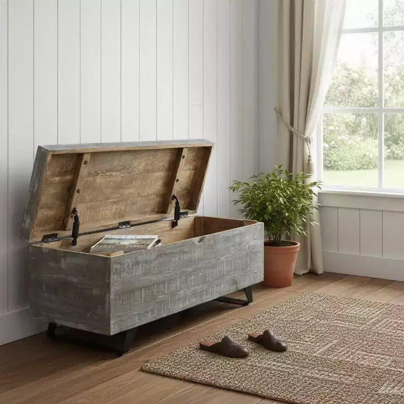 Banc de rangement HomeRoots 46, en bois massif gris et noir vieilli avec couvercle à charnière