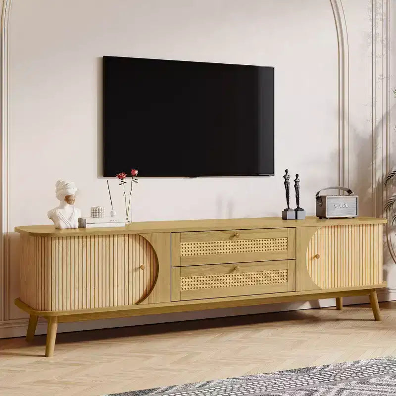 Meuble TV GDFStudio Miles au style ferme moderne avec tiroirs en rotin et portes coulissantes