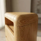 Table de chevet GDFStudio Phyllis en bois d'hévéa avec 2 tiroirs, station de recharge et étagères