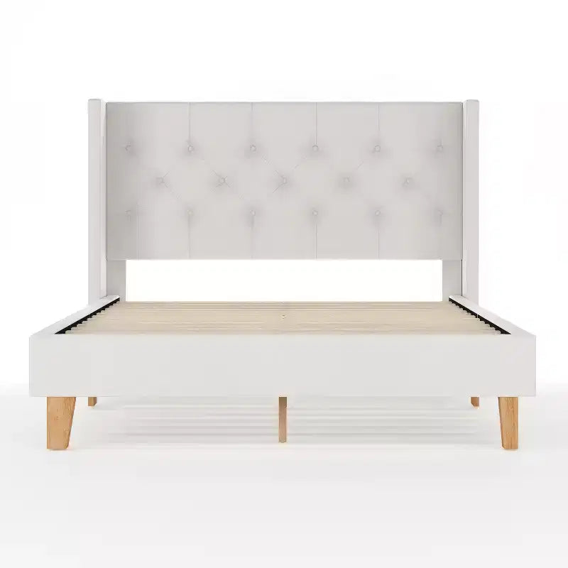 Lit plateforme rembourré Martha Stewart Carmy avec tête de lit capitonnée à oreilles et longerons rembourrés, sommier à lattes en bois, pas besoin de sommier à ressorts