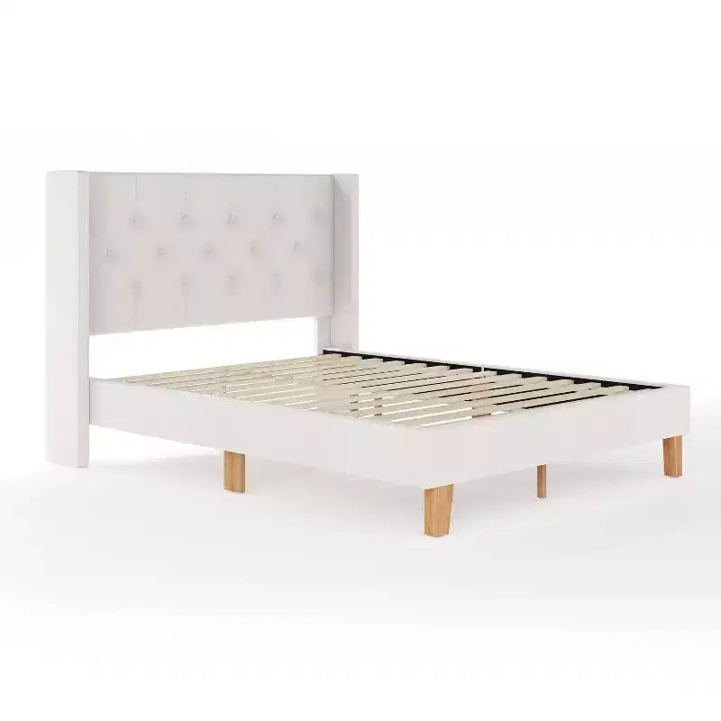 Lit plateforme rembourré Martha Stewart Carmy avec tête de lit capitonnée à oreilles et longerons rembourrés, sommier à lattes en bois, pas besoin de sommier à ressorts