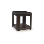 Table d'appoint rectangulaire Carlibrie de Signature Design by Ashley avec étagère inférieure, fini brun chaud