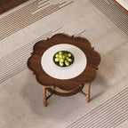 Table basse Whisen en forme de pétale avec plateau en verre craquelé et étagère de rangement à deux niveaux en rotin - Noyer