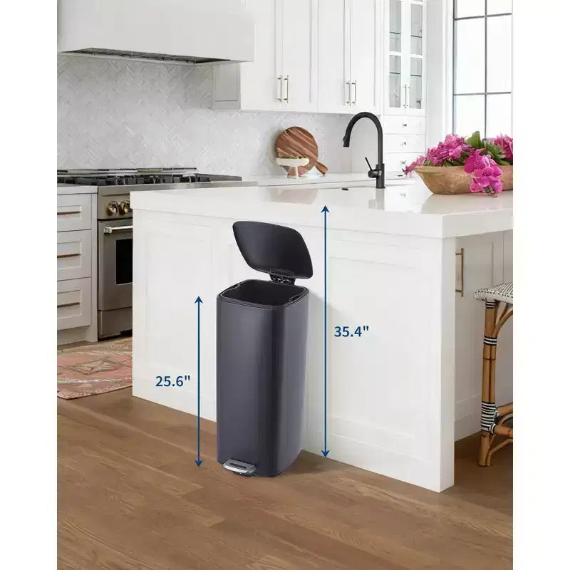 Poubelle à pédale de 30 L en acier inoxydable avec couvercle à fermeture amortie et fonction de maintien en position ouverte, poubelle mains libres pour cuisine, salle de bain, bureau