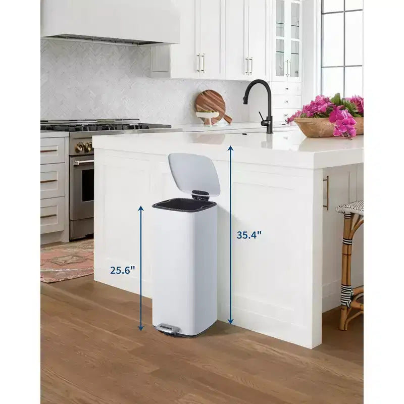 Poubelle à pédale de 30 L en acier inoxydable avec couvercle à fermeture amortie et fonction de maintien en position ouverte, poubelle mains libres pour cuisine, salle de bain, bureau