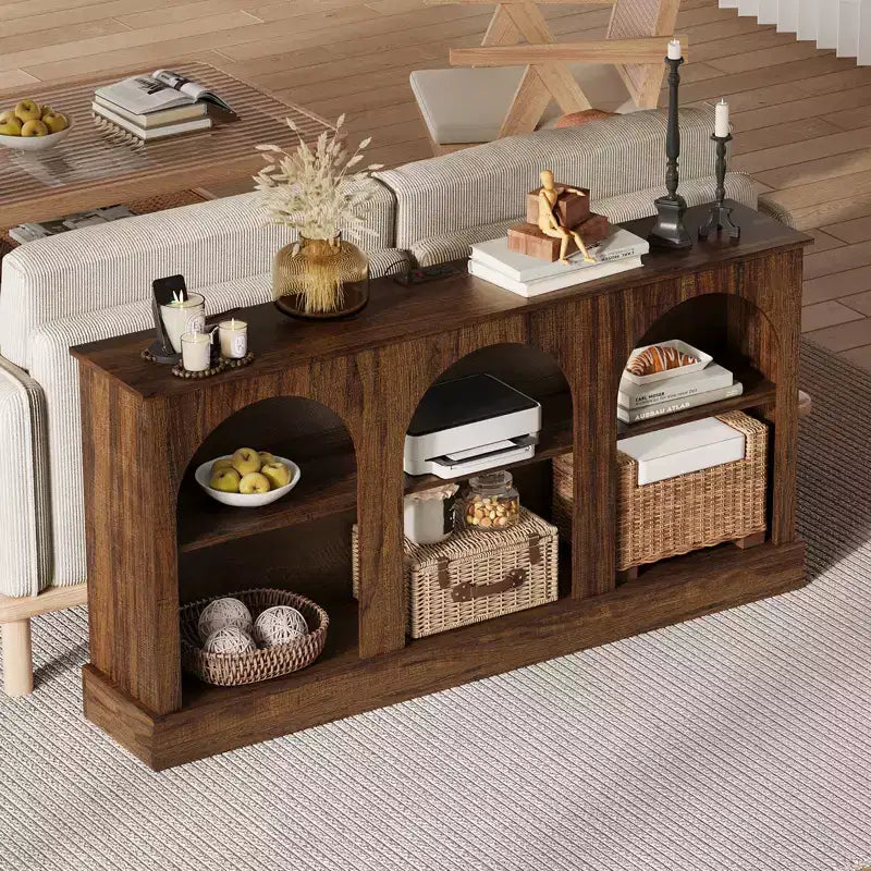 Meuble TV de style moderne du milieu du siècle de 63 pouces pour téléviseurs jusqu'à 65/70 pouces, console multimédia marron rustique à 3 niveaux avec station de charge pour entrée et salon