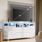 Meuble TV avec 10 tiroirs en tissu pour téléviseurs de 65/70/75 pouces, meuble de divertissement de 160 cm de large avec lumières LED et prises de courant