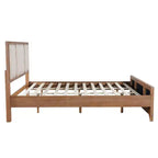 Lit plateforme ModernLuxe en bois avec tête et pied de lit rembourrés beiges, format King/Queen, style ferme moderne