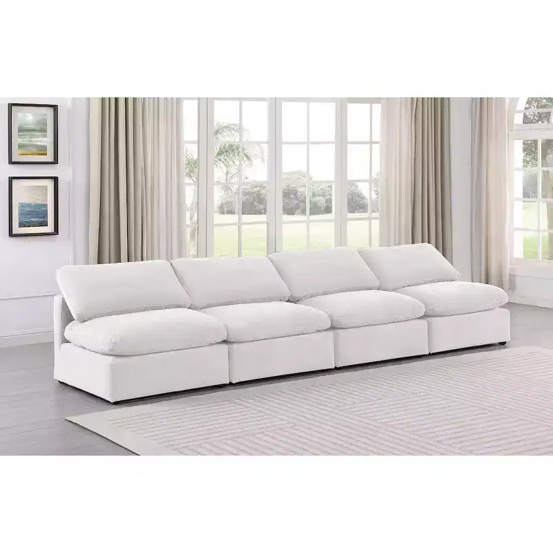 Canapé modulable en velours crème Indulge Meridian Furniture