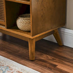 Meuble d'appoint en rotin Mid-Century Modern, Buffet avec étagère réglable et pieds en bois massif - Bois clair