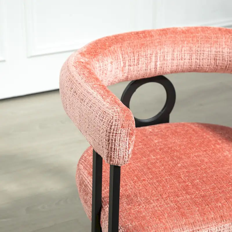 Fauteuil tonneau rembourré rose 23,62 po avec cadres en fer noir