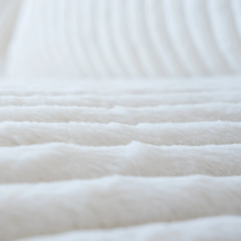 Grand canapé en peluche profonde Cloud, canapé modulable avec pouf