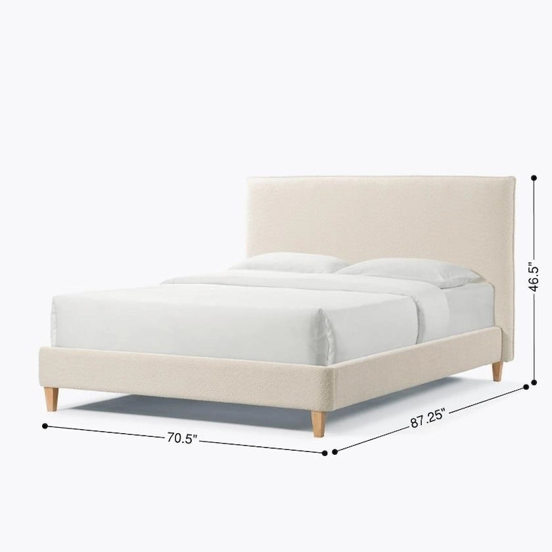 Lit plateforme tapissé en bouclette, format grand lit