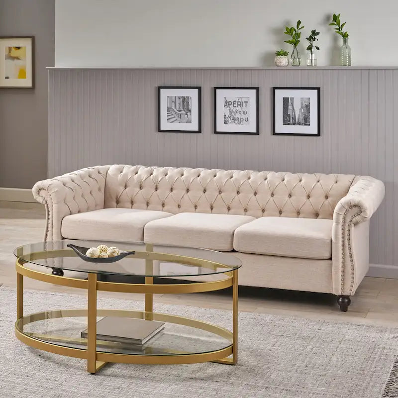 Canapé 3 places capitonné Chesterfield beige avec clous décoratifs