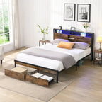Lit double king size en métal noir et marron avec tête de lit en bois et lumières LED
