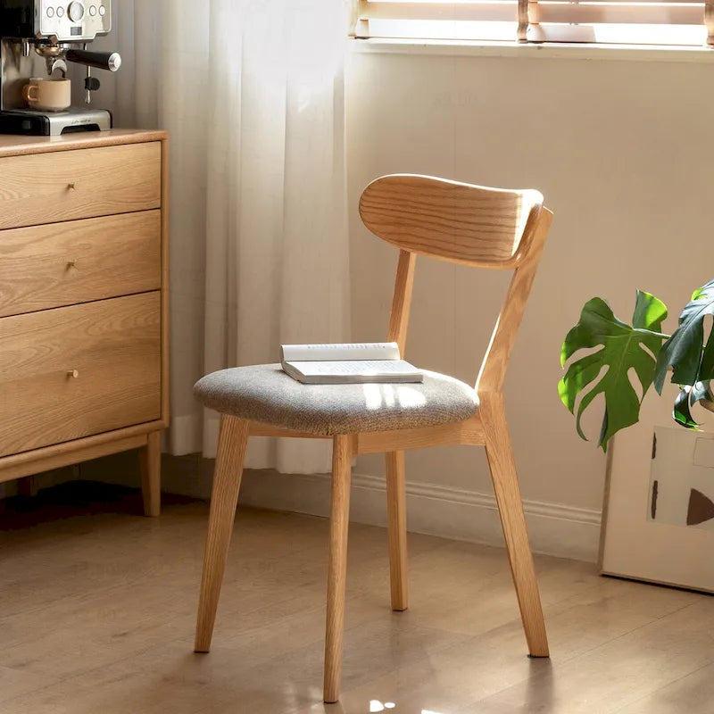 Chaise de salle à manger haut de gamme en bois massif, confection exceptionnelle pour une assise confortable