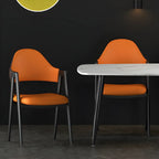 Chaise de salle à manger en cuir moderne avec dossier incurvé et ouvert
