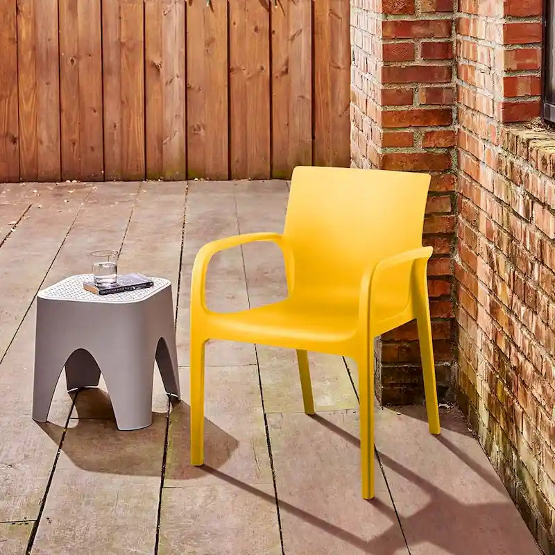 Chaise de salle à manger empilable avec accoudoirs Alissa, en résine, tout temps, lot de 2