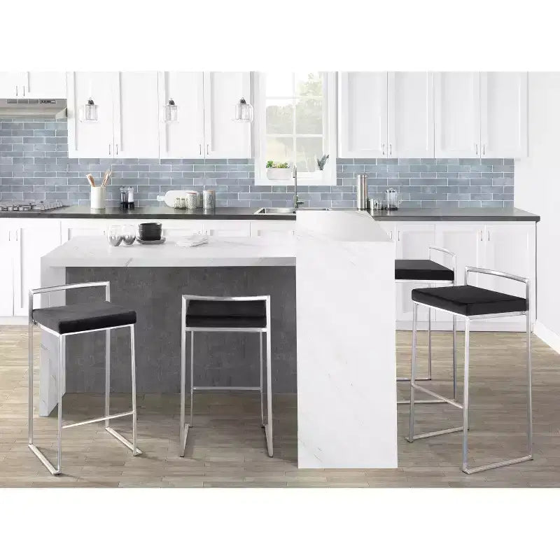 Lot de 3 tabourets de bar empilables LumiSource Fuji, acier inoxydable/velours noir