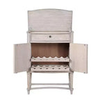 Meuble bar Wynsor d'Acme Furniture, finition blanc cassé vieilli