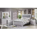 Ensemble de chambre Tenaya de 5 pièces pour grand lit double (Eastern King) argenté/gris - HOMES: Inside + Out