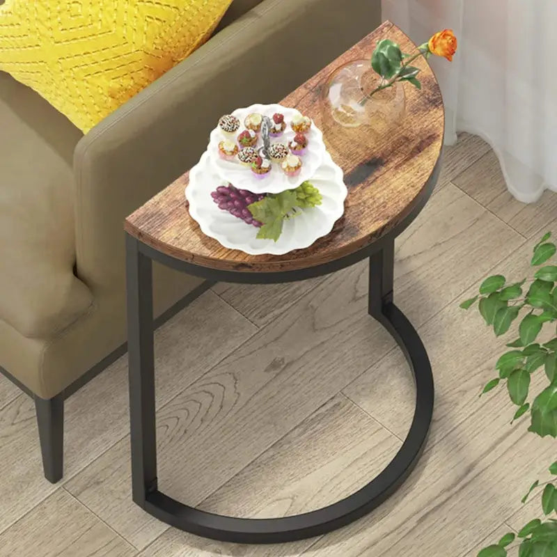 Table d'appoint demi-ronde, table d'appoint étroite en C mince avec cadre en métal