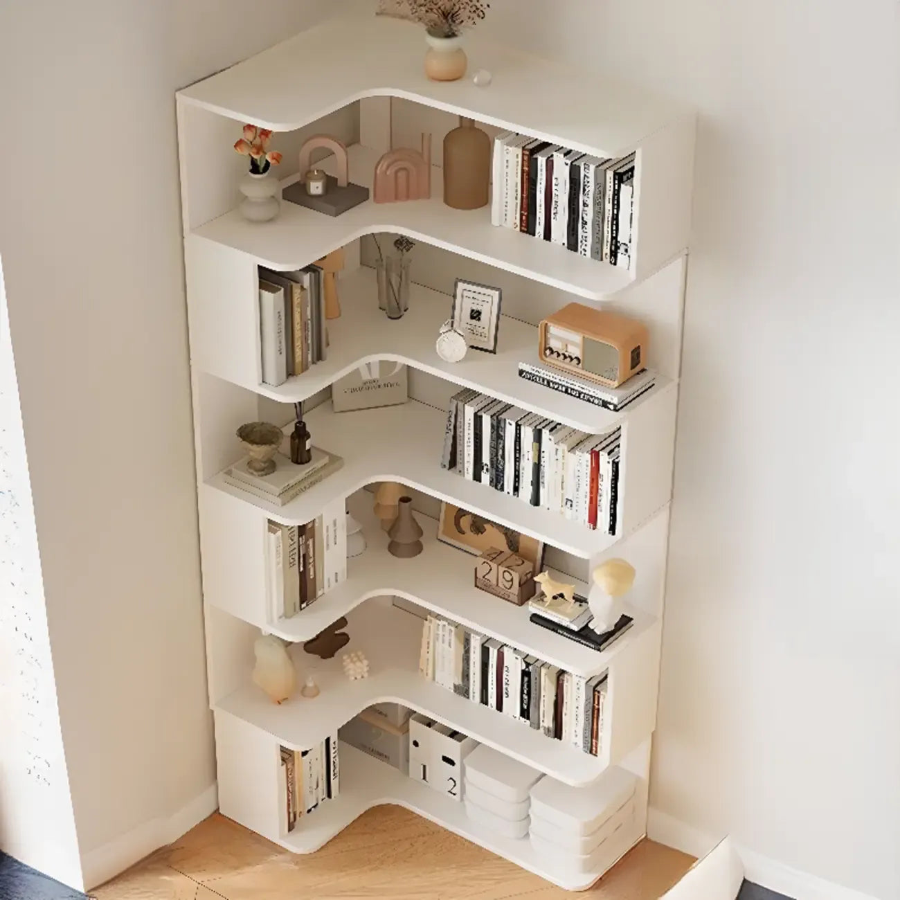 Étagère d'angle en bois manufacturé avec 6 tablettes