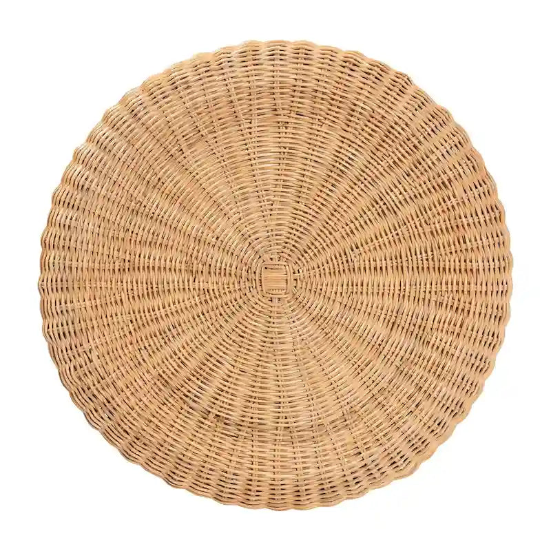 Table d'appoint Avalon Scallop en rotin naturel - Table en osier tressée à la main avec base à jupe, style côtier pour salon ou couloir