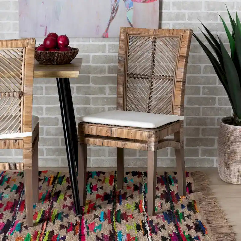 Chaise de salle à manger Laluna en rotin/acajou bohème moderne avec coussin