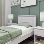 Cadre de lit double Max & Lily avec tête de lit à panneaux, lit plateforme moderne en bois massif style ferme