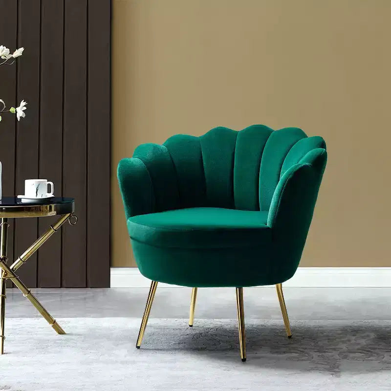 Fauteuil d'appoint de salon Yves Fauteuil club confortable avec pieds en métal doré | Karat Home