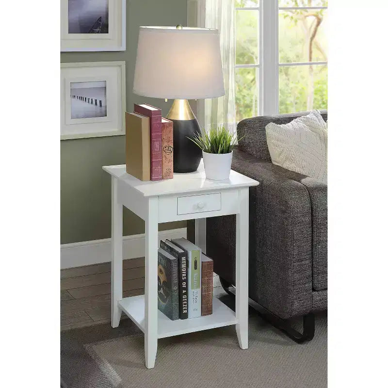 Table d'appoint American Heritage avec étagère à tiroir - Breighton Home