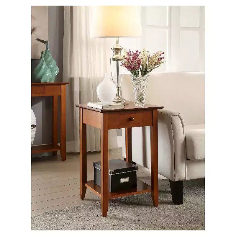 Table d'appoint American Heritage avec étagère à tiroir - Breighton Home